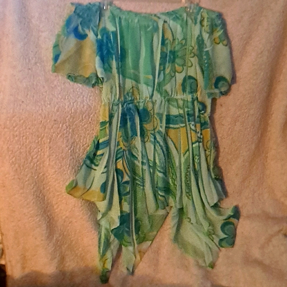 Off the shoulder  handkerchief hem blouse